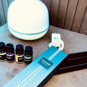 Saje Aroma Ultrasonic Diffuser + 5 Oils (40-70% full each) Gently Used $65 OBO